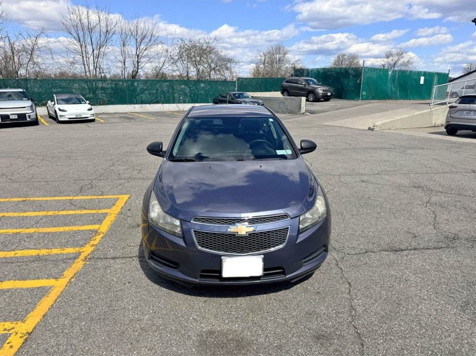 Chevy Cruze front
